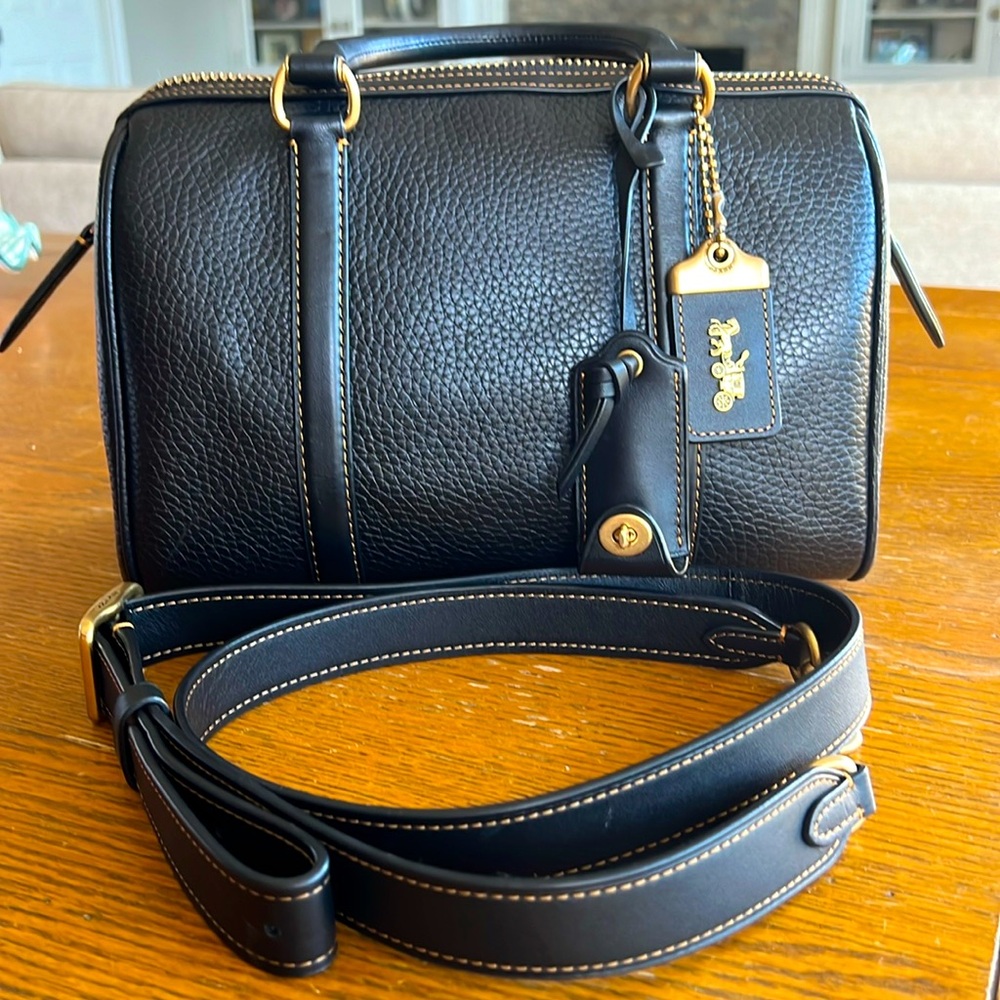 Coach Ruby 25 Black like new